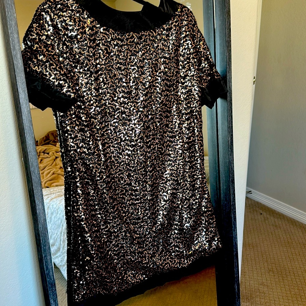 Mini dress. Great for a party